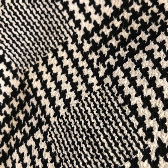 Forever 21 Women’s top - Picture 4 of 4